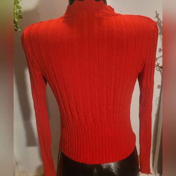 Brave Soul London Red Mock Crew Long Sleeve Top M - Picture 6 of 7